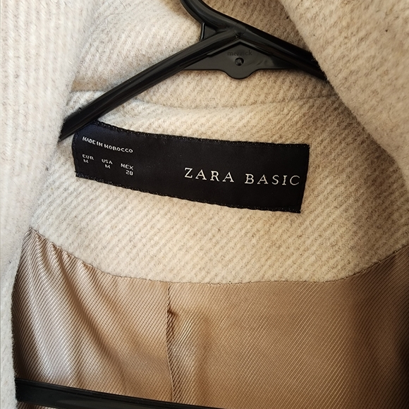 Ladies long winter coat - Picture 3 of 3